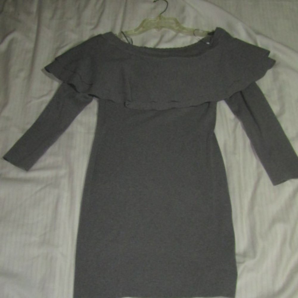 Gianni Bini gray dress